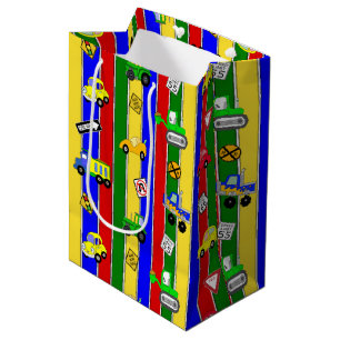 Sacola Para Presentes Média Aniversário de Menino de Carros, Caminhões e Trato