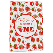 Berry First Birthday primeiro aniversario Strawber