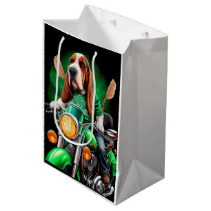 Sacola Para Presentes Média Cachorro de Basset dirigindo Rua de bicicleta. Dia