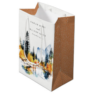 Sacola Para Presentes Média Casamento de Paisagem de Inverno no Rio das Montan