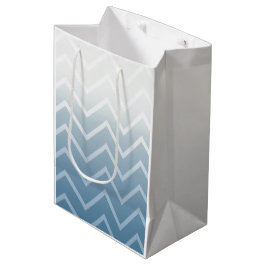 Sacola Para Presentes Média Céu Azul Chevron Branco