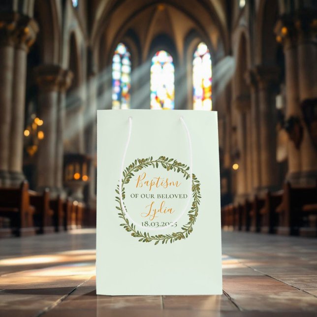 Sacola Para Presentes Média Custom Baptism Olive Wreath (Criador carregado)