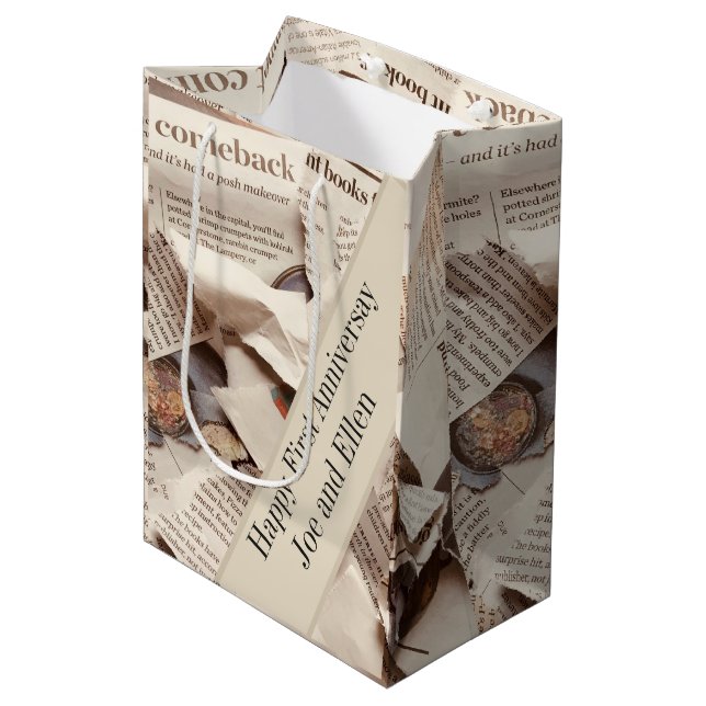 Sacola Para Presentes Média Edição do Primeiro Aniversário de Casamento (Frente inclinada)