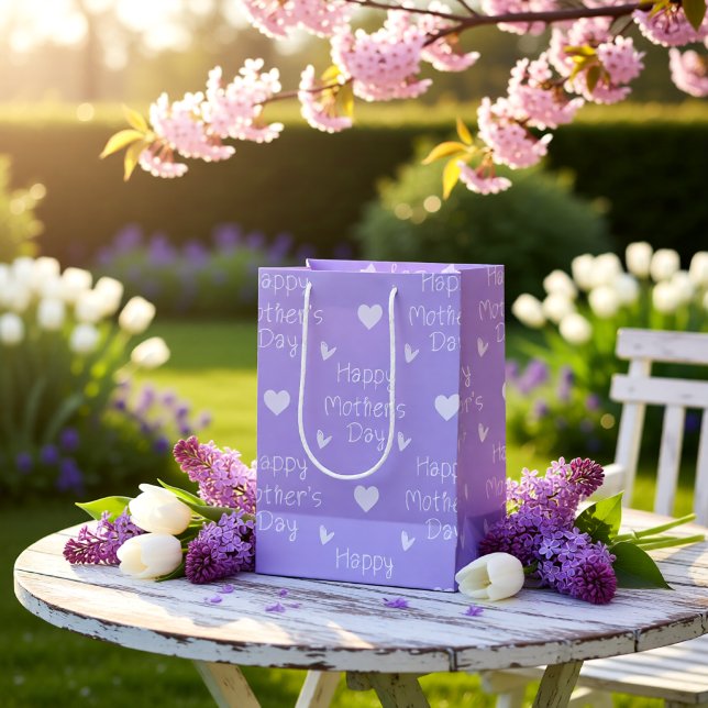 Sacola Para Presentes Média Feliz Dia das Mães Padrão de Coração Lavanda (Happy Mother's Day Lavender Heart Pattern Medium Gift Bag)