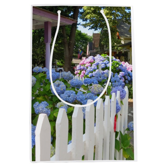 Sacola Para Presentes Média Hydrangeas and Picket Fence - Martha's Vineyard (Frente)