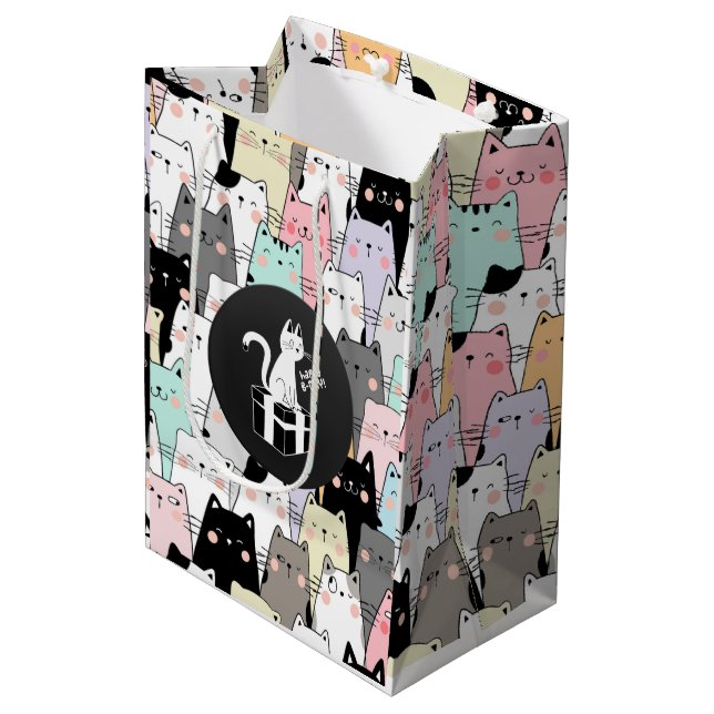 Sacola Para Presentes Média Ilustração Sem Costura Cats Aniversário (Frente inclinada)