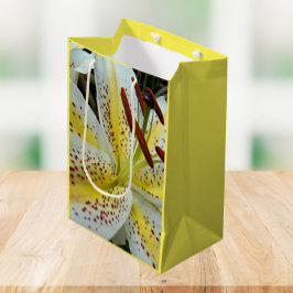 Sacola Para Presentes Média Lily oriental branca com amido amarelo