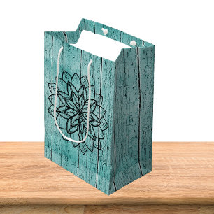 Sacola Para Presentes Média Mandala sobre madeira azul envelhecida