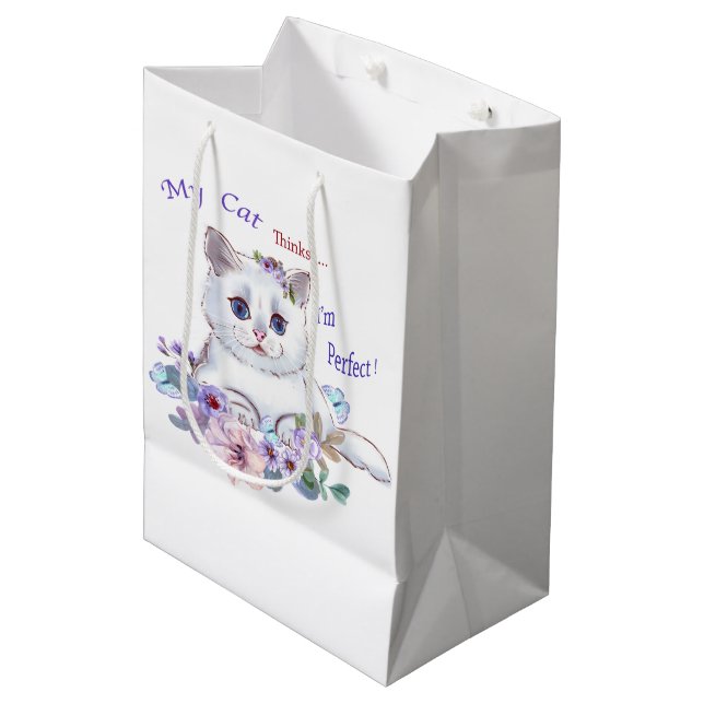 Sacola Para Presentes Média Meu Gato acha que sou um perfeito saco de ilustraç (Frente inclinada)