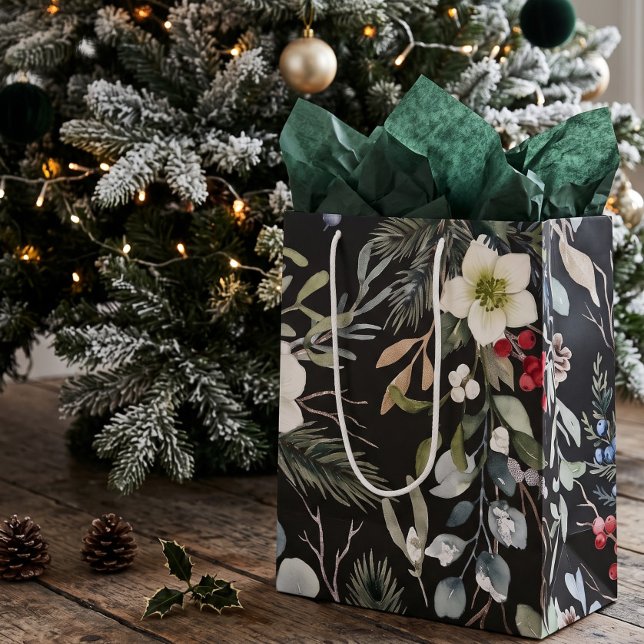 Sacola Para Presentes Média Natal Botânico Alegre Personalizado (Joyful Botanical Christmas Personalized Medium Gift Bag
by Ricaso. Stunning winter flower pattern)