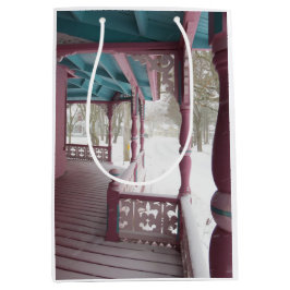 Sacola Para Presentes Média Neve de inverno em varanda cor-de-rosa - Vineyard 