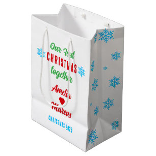 Sacola Para Presentes Média Nosso Primeiro Natal Juntos Com Flocos De Neve