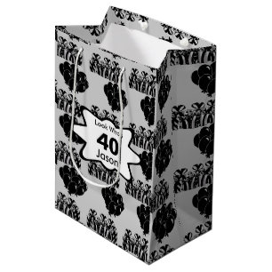 Sacola Para Presentes Média O aniversário preto do balão personaliza