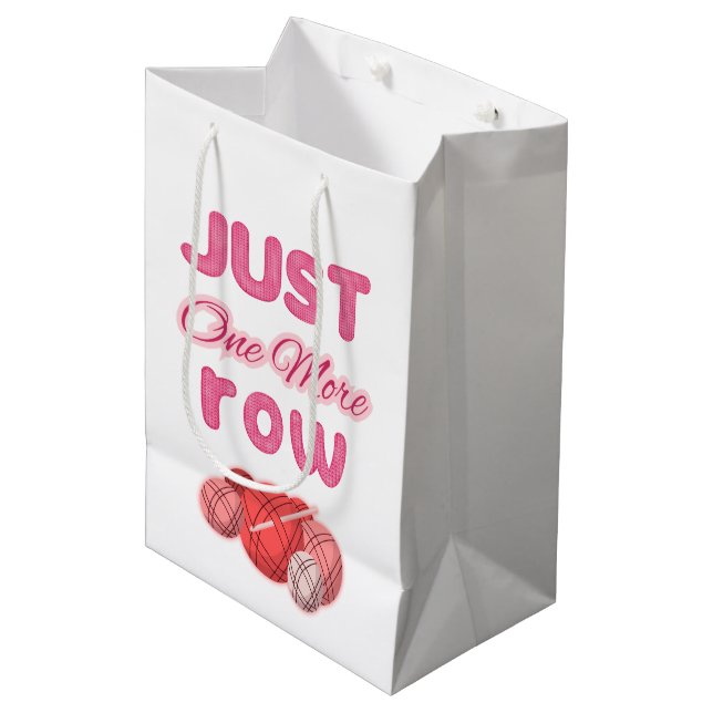 Sacola Para Presentes Média Pink Just One More Row Knitting (Frente inclinada)