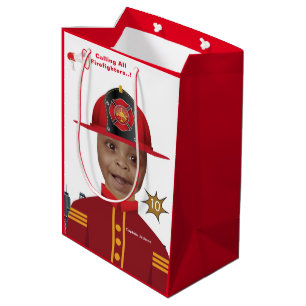 Sacola Para Presentes Média Rapazes Bombeiros Enfrentados em Foto Buraco Anive
