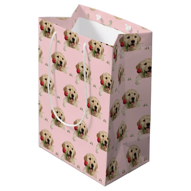 Sacola Para Presentes Média Retriever de ouro com beijos e rosa (Verso inclinado)