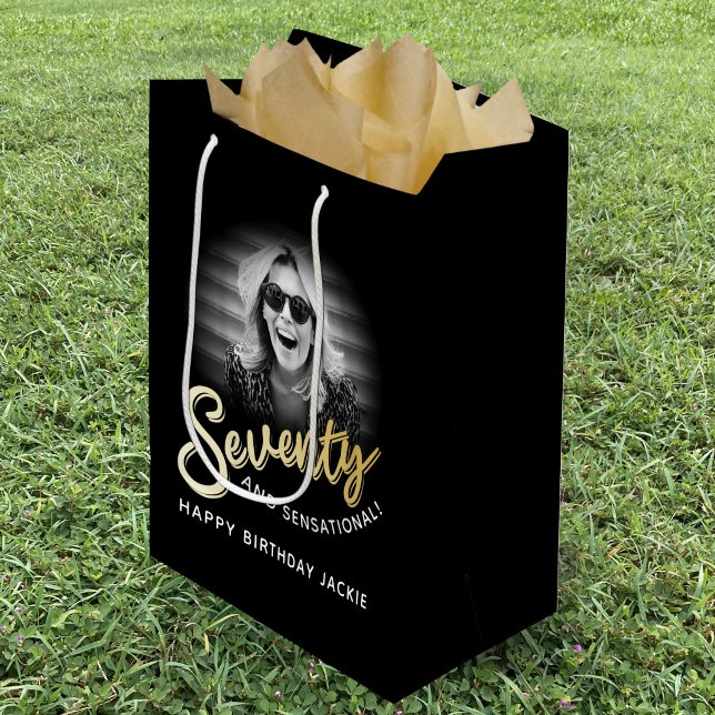 Sacola Para Presentes Média Setenta script dourado e foto personalizada de ani (Criador carregado)