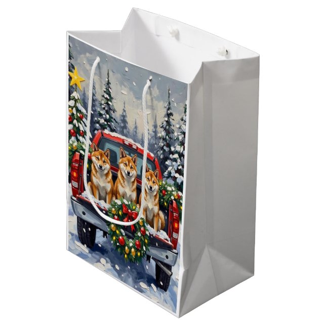 Sacola Para Presentes Média Shiba Inu Christmas Red Truck Holiday (Frente inclinada)