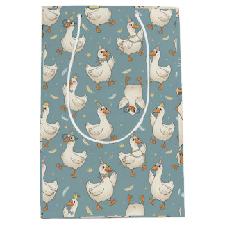Sacola Para Presentes Média Silly Goose Party – Blue Background with Feathers