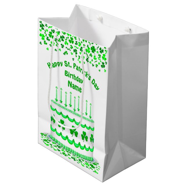 Sacola Para Presentes Média St Patrick's Day Birthday Cake Customizable Candle (Frente inclinada)