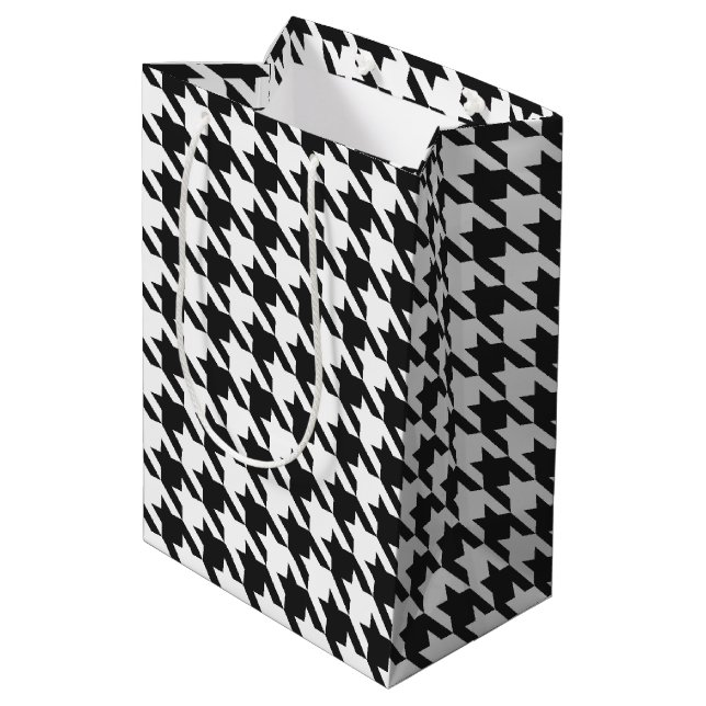 Sacola Para Presentes Média Teste padrão preto e branco de Houndstooth (Verso inclinado)