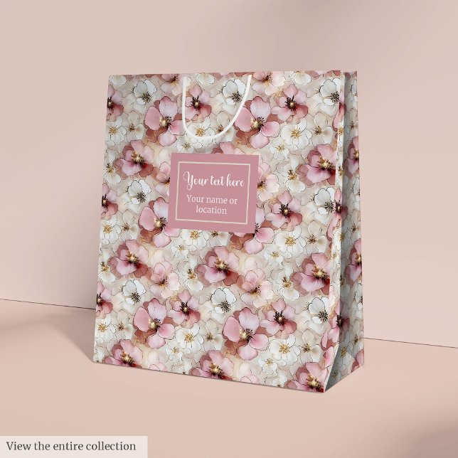 Sacola Para Presentes Média Trendy pastel pink and gold floral party gift bag (Trendy pastel pink and gold floral party gift bag)