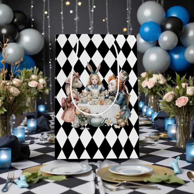 Sacola Para Presentes Média Wonderland with Black White Diamonds Birthday (Criador carregado)