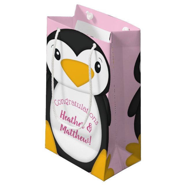 Sacola Para Presentes Pequena Chá de fraldas pinguim rosa (Frente inclinada)