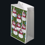Sacola Para Presentes Pequena Gift Bag Christmas Snowman<br><div class="desc">Gift Bag Algo para todos oferece sacos personalizados de presentes, especialmente para você desenhado para expressar as belas palavras para o seu amado. Este saco de presentes de na moda único trará um sorriso aos seus entes queridos. Enquanto vocês já estão aqui, talvez queiram ver outros itens relacionados ao banheiro,...</div>