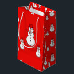 Sacola Para Presentes Pequena Gift Bag Christmas Snowman<br><div class="desc">Gift Bag Algo para todos oferece sacos personalizados de presentes, especialmente para você desenhado para expressar as belas palavras para o seu amado. Este saco de presentes de na moda único trará um sorriso aos seus entes queridos. Enquanto vocês já estão aqui, talvez queiram ver outros itens relacionados ao banheiro,...</div>