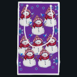 Sacola Para Presentes Pequena Gift Bag Christmas Snowman<br><div class="desc">Gift Bag Algo para todos oferece sacos personalizados de presentes, especialmente para você desenhado para expressar as belas palavras para o seu amado. Este saco de presentes de na moda único trará um sorriso aos seus entes queridos. Enquanto vocês já estão aqui, talvez queiram ver outros itens relacionados ao banheiro,...</div>