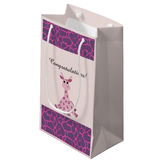 Sacola Para Presentes Pequena Girafa Caprichosa Rosa Sentada (Frente inclinada)