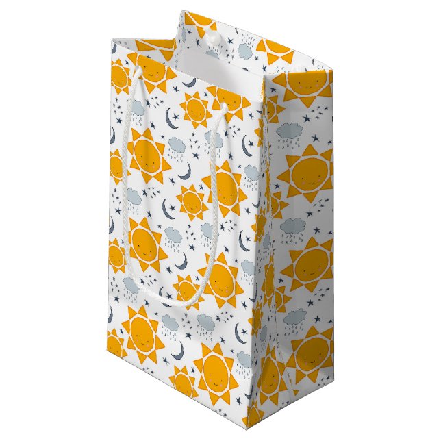 Sacola Para Presentes Pequena Kawaii Suns, Luas e Nuvens (Frente inclinada)