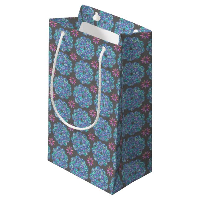 Sacola Para Presentes Pequena Mandala Flor de Azul (Frente inclinada)