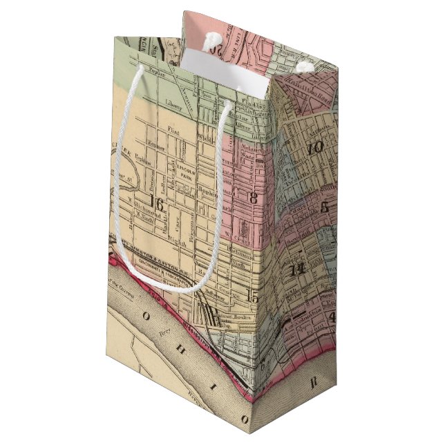Sacola Para Presentes Pequena Mapa de Cincinnati por Mitchell (Verso inclinado)