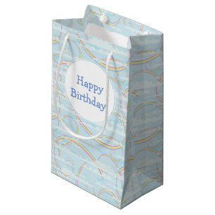 Sacola Para Presentes Pequena Pastel Rainbow no céu azul com nuvens brancas
