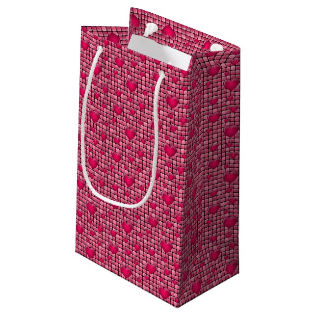 Sacola Para Presentes Pequena Pilha cor-de-rosa com corações (Verso inclinado)