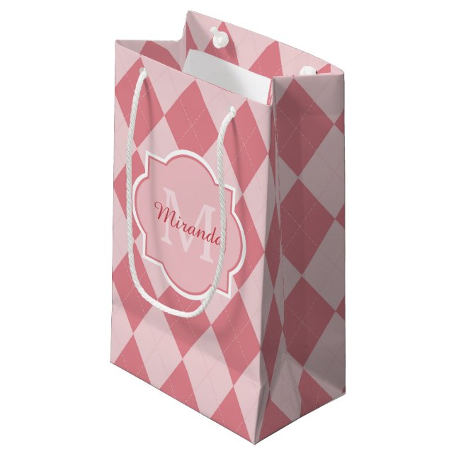 Sacola Para Presentes Pequena Preppy Rosa claro Argyle Girly Monograma Party Nam (Frente inclinada)