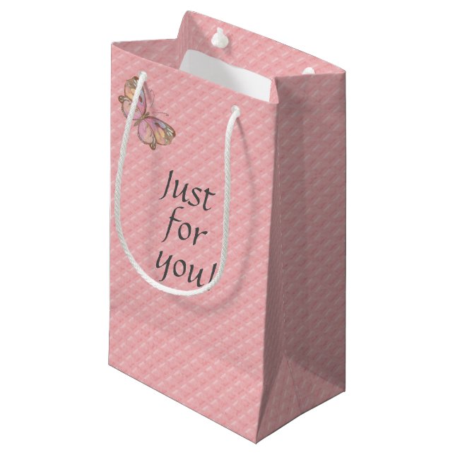 Sacola Para Presentes Pequena rosa relevado com borboleta (Frente inclinada)