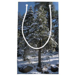 Sacola Para Presentes Pequena Snowy Pine Trees Christmas Gift Bag