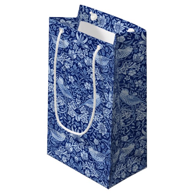 Sacola Para Presentes Pequena Strawberry Thef Blue Monotone, William Morris (Frente inclinada)