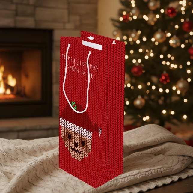 Sacola Para Vinho Férias Festivas Férias Vermelhas da Feliz de Natal (Give the gift of cheer with this festive sloth wine bag!)