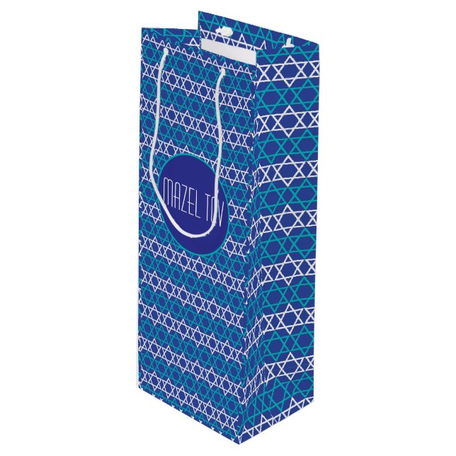 Sacola Para Vinho "Mazel Tov!" Jewish Star Pattern Gift Bag (Frente inclinada)