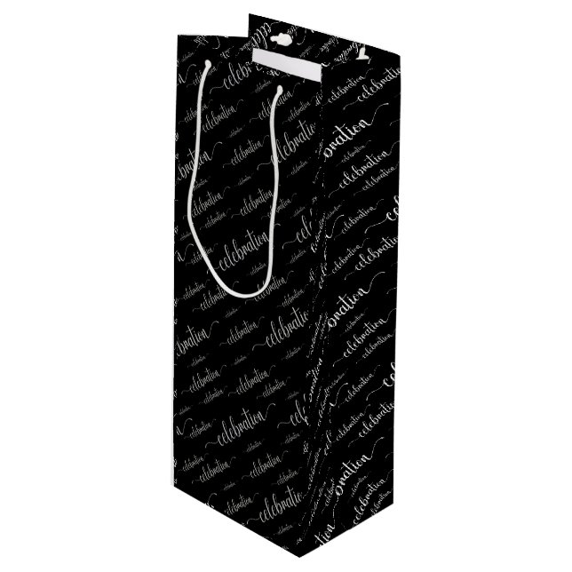 Sacola Para Vinho Padrão Prateado do Script de Celebração em preto (Frente inclinada)