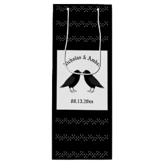 Sacola Para Vinho Personalização do Casamento Gótico Beijando Ravens
