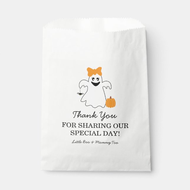 Sacolinha A Little Boo Is Almost Due Halloween Baby Shower (Frente)