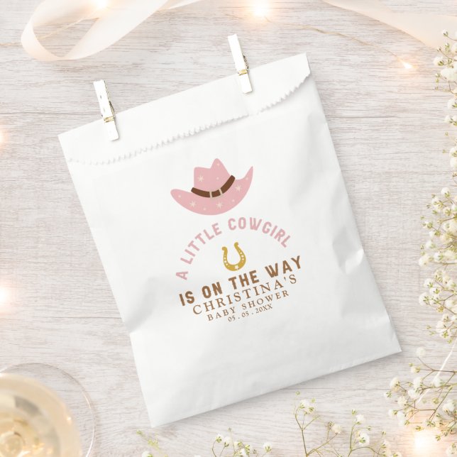 Sacolinha A Little Cowgirl Is on The Way Cute Baby Shower (Cortado)