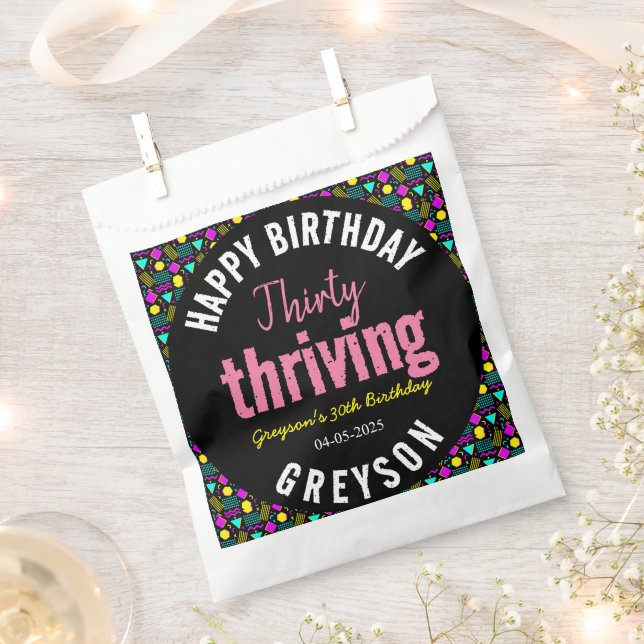 Sacolinha Aniversário de 30 anos 3 e preto e retrô prósperos (Cortado)