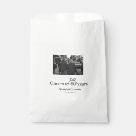 Sacolinha arco ouro aplaude casamento de 60 anos