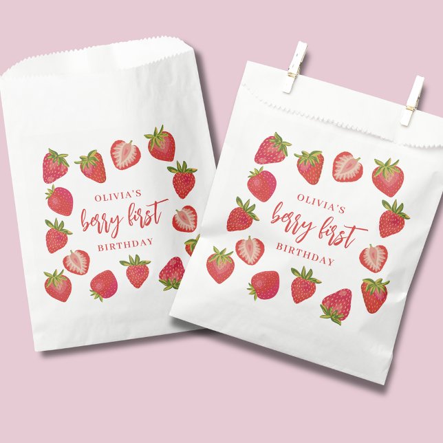 Sacolinha Berry First Girls morango Personalizado Aniversári (Personalised Berry First Strawberry Birthday favor bag, ideal for girls birthday part)